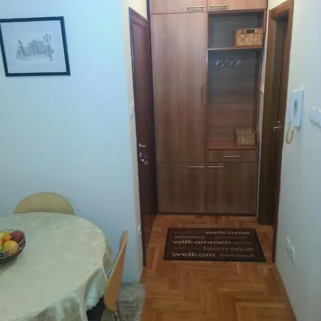 Apartman Kukolj *
